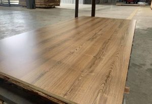 Lợi Ích Nổi Bật Của Plywood Phủ Veneer